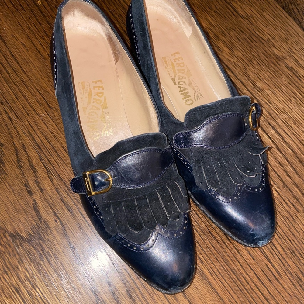 VINTAGE Salvatore Ferragamo Women's Navy Loafers